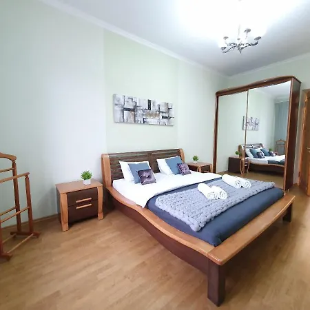 Inn Home Apartments - Kreshchatyk Area Kyiv Exterior photo
