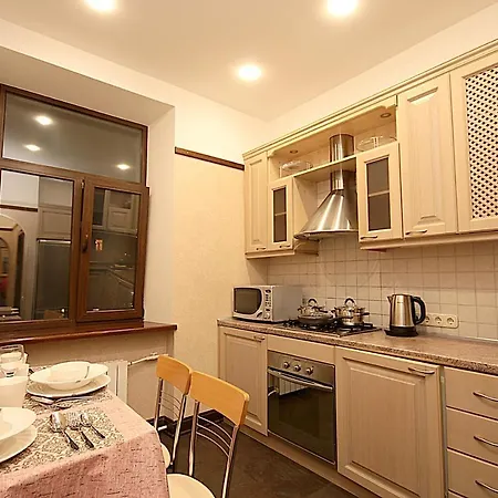 Inn Home Apartments - Kreshchatyk Area Kyiv Exterior photo