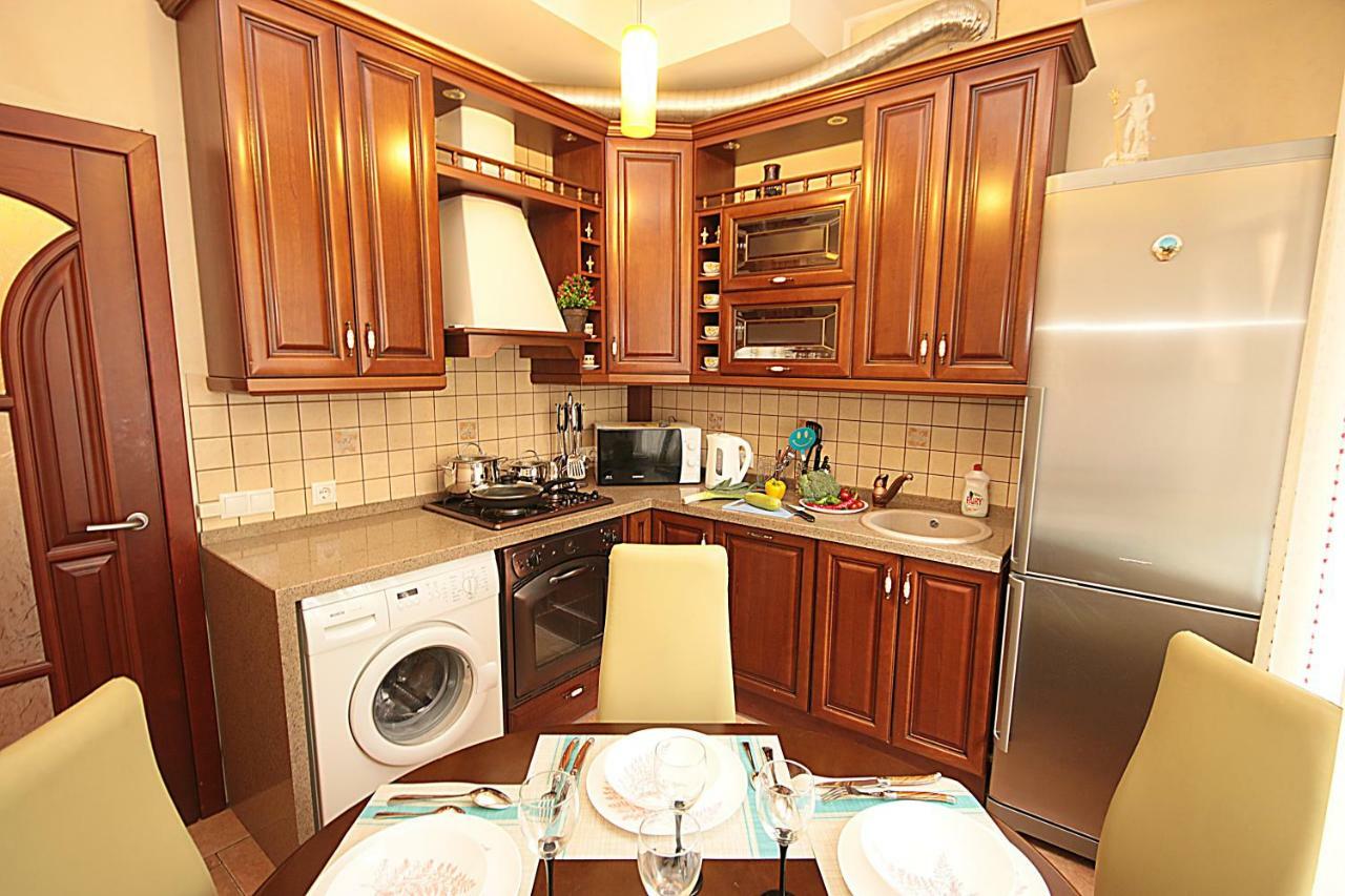 - Kreshchatyk Area Апартаменти *